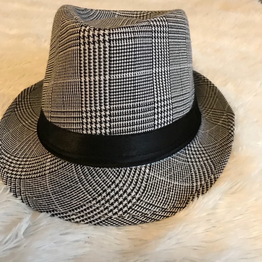 Awesome White Fedora! - Picture 2 of 3